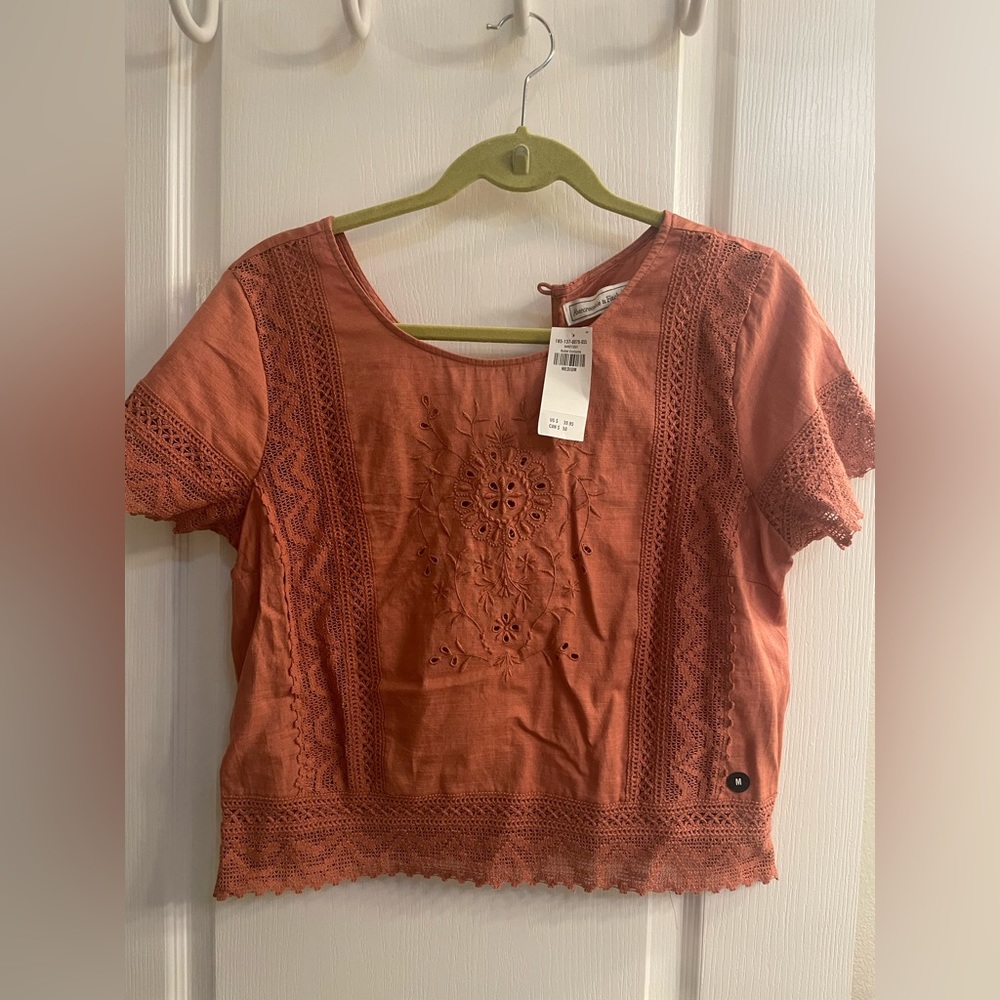 Cute Abercrombie top